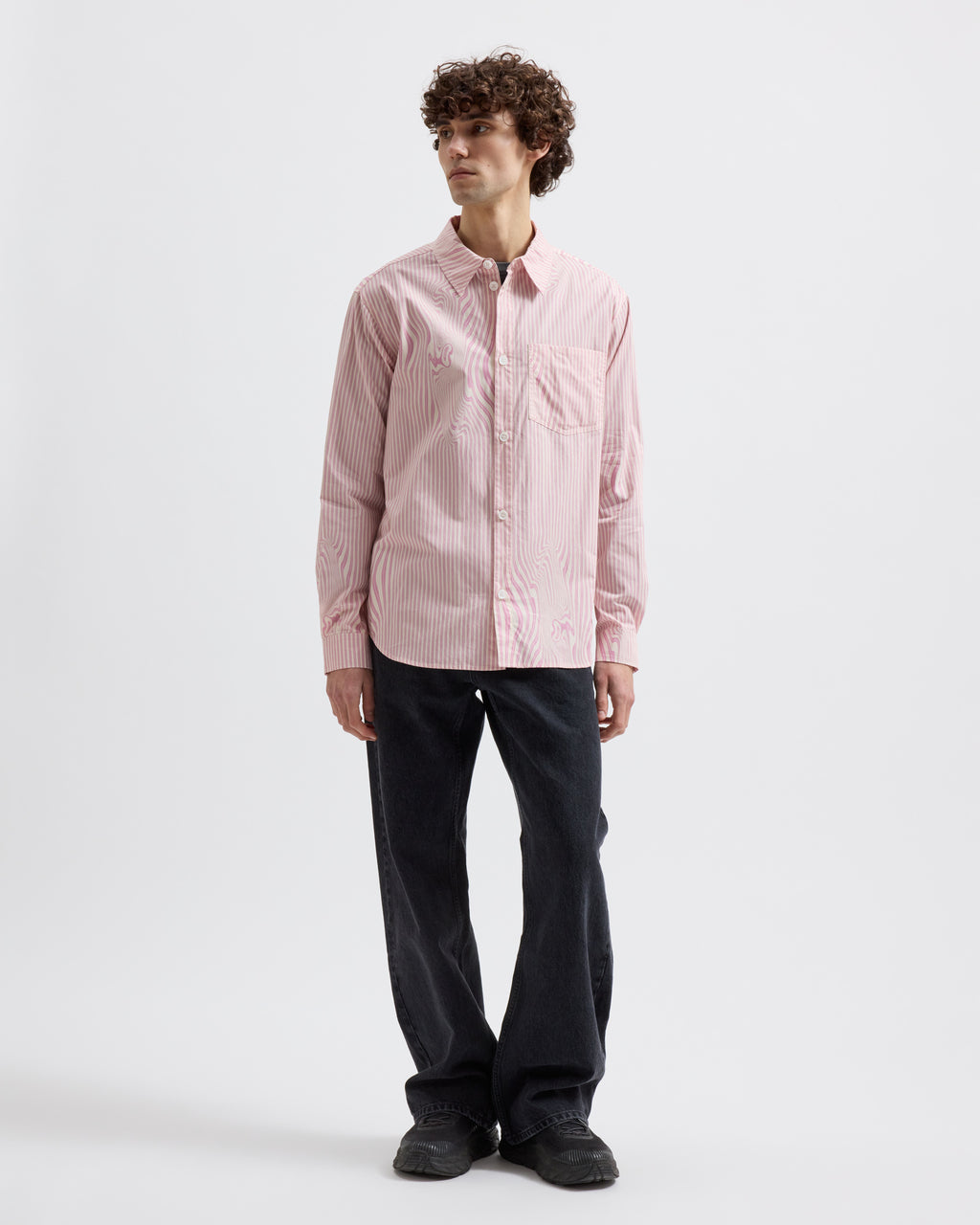 Lawrence – Pink Glitch Stripe