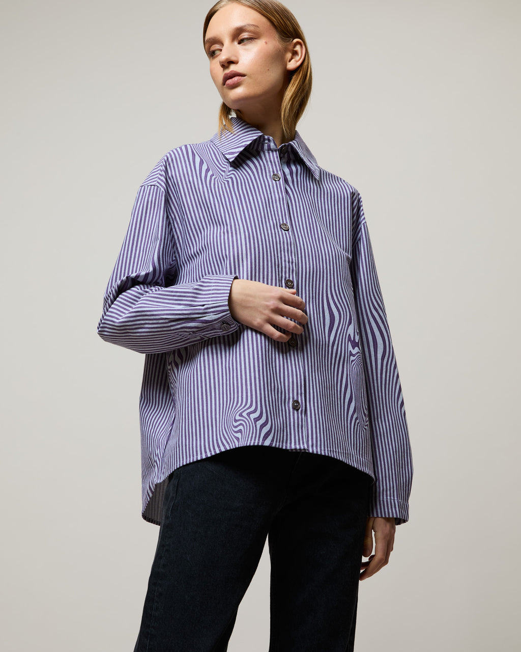 Stella – Purple Glitch Stripe